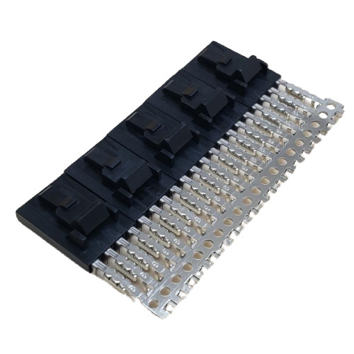 AMP 103957-3 CONNECTOR HEADER 4 POS RECEPTACLE .100"P POLAR 15AU BLACK