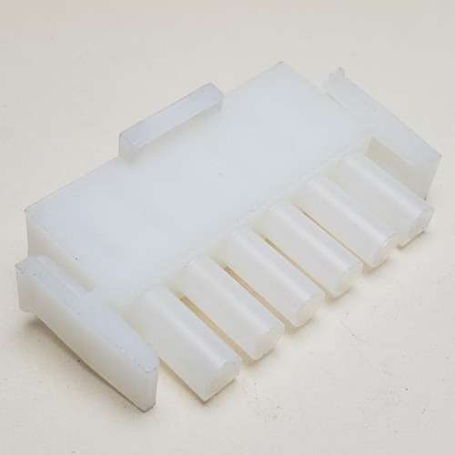 AMP 640585-1 CONNECTOR 6 POS PLUG HSG UNIV MATE-M-LOK NATURAL