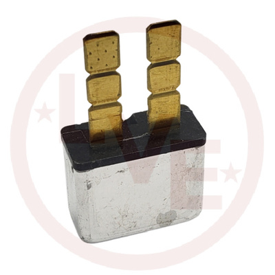 CIRCUIT BREAKER 15A 12VDC PLUG IN